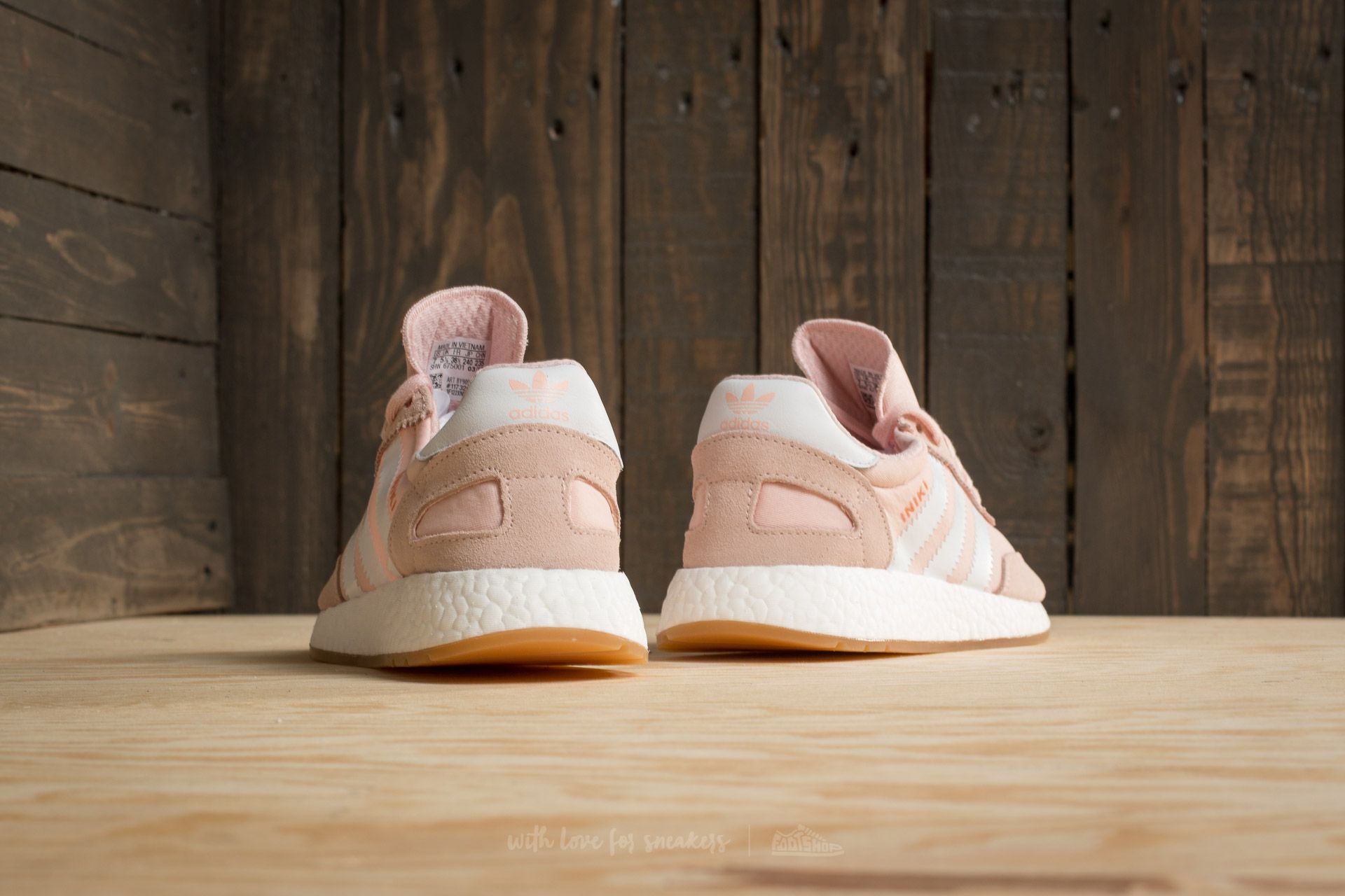 Adidas iniki boost pink discount