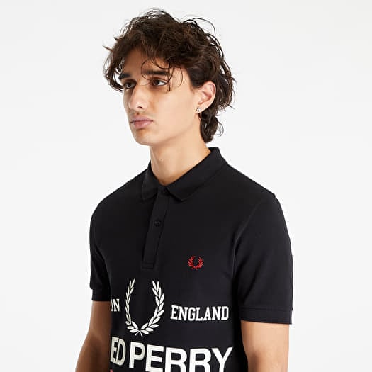 Magliette FRED PERRY x PLEASURES Logo Shirt Black Footshop
