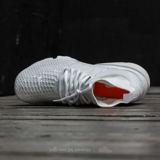 98989 nike clearance