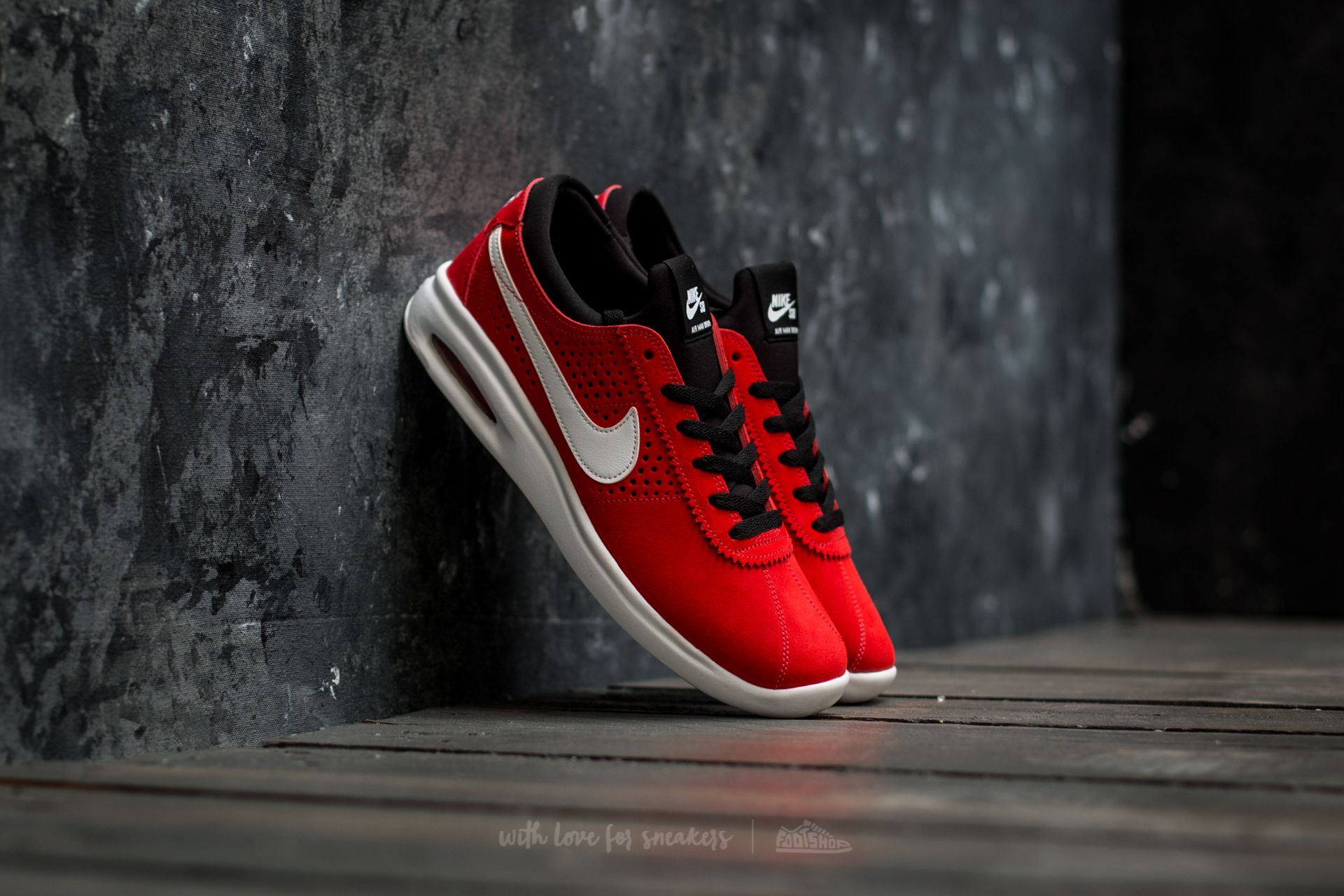 Air max bruin vapor outlet