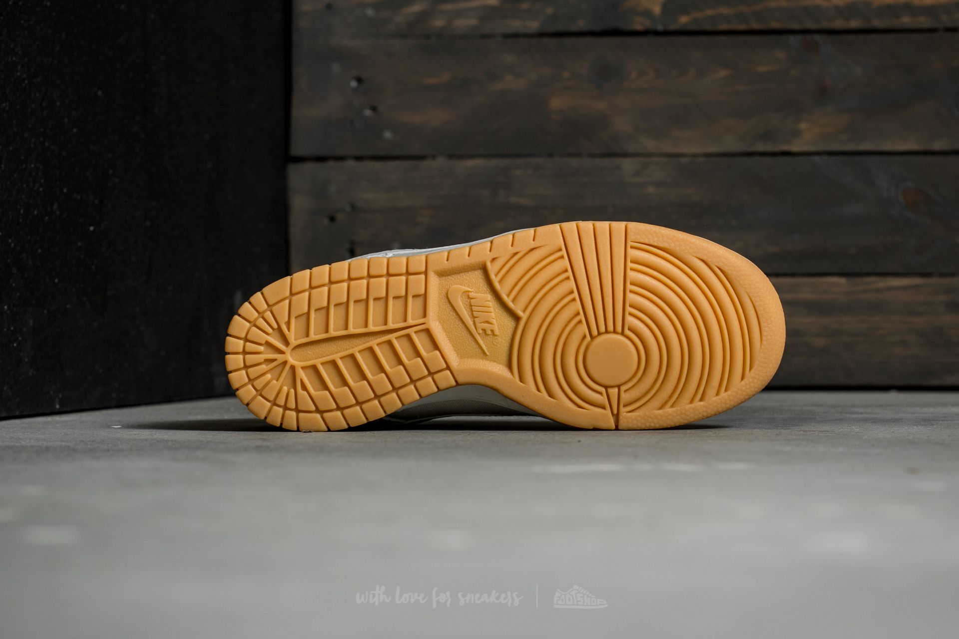 Damesko Nike Wmns Dunk Low Premium Light Bone/ Light Bone
