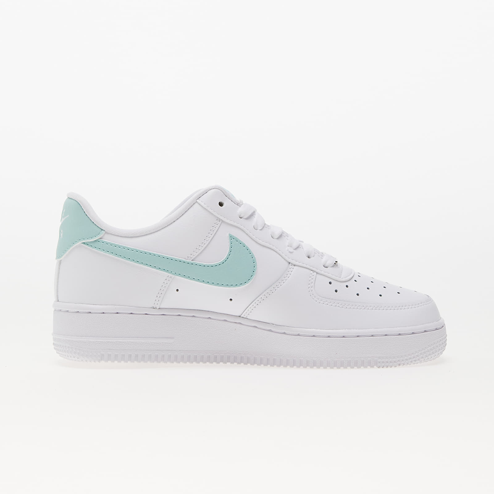 Moteriška avalynė Nike W Air Force 1 '07 White/ Jade Ice
