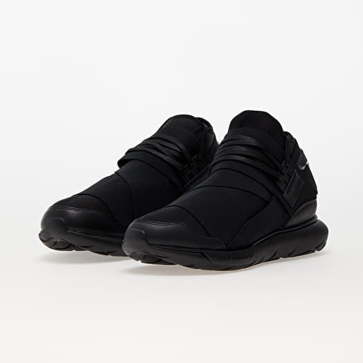 Y3 qasa slip on discount