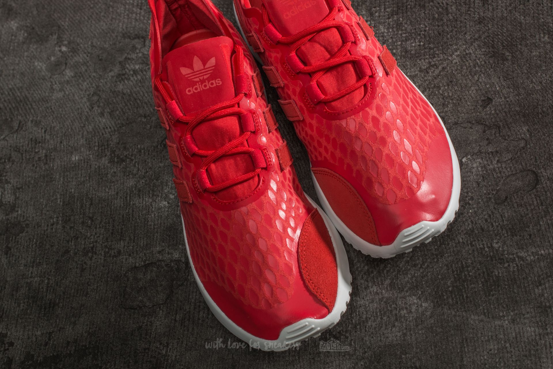 Zx flux adv red 2025