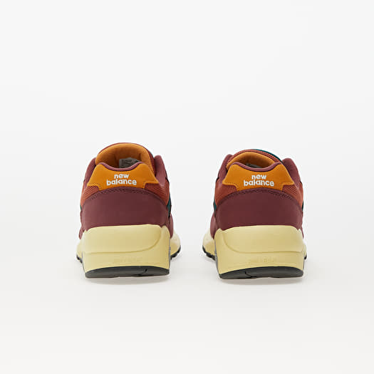 New balance top burgundy 580