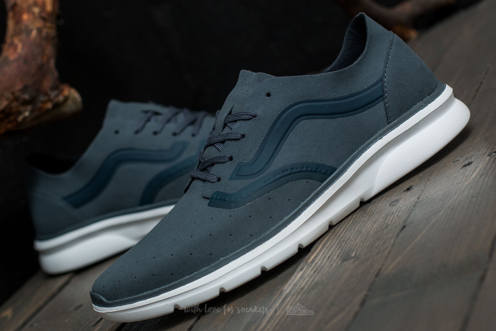 Zapatillas Hombre Vans Iso 2 Rapidweld (Perf) Dark Slate/ White