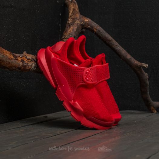 Nike sock shop dart university red