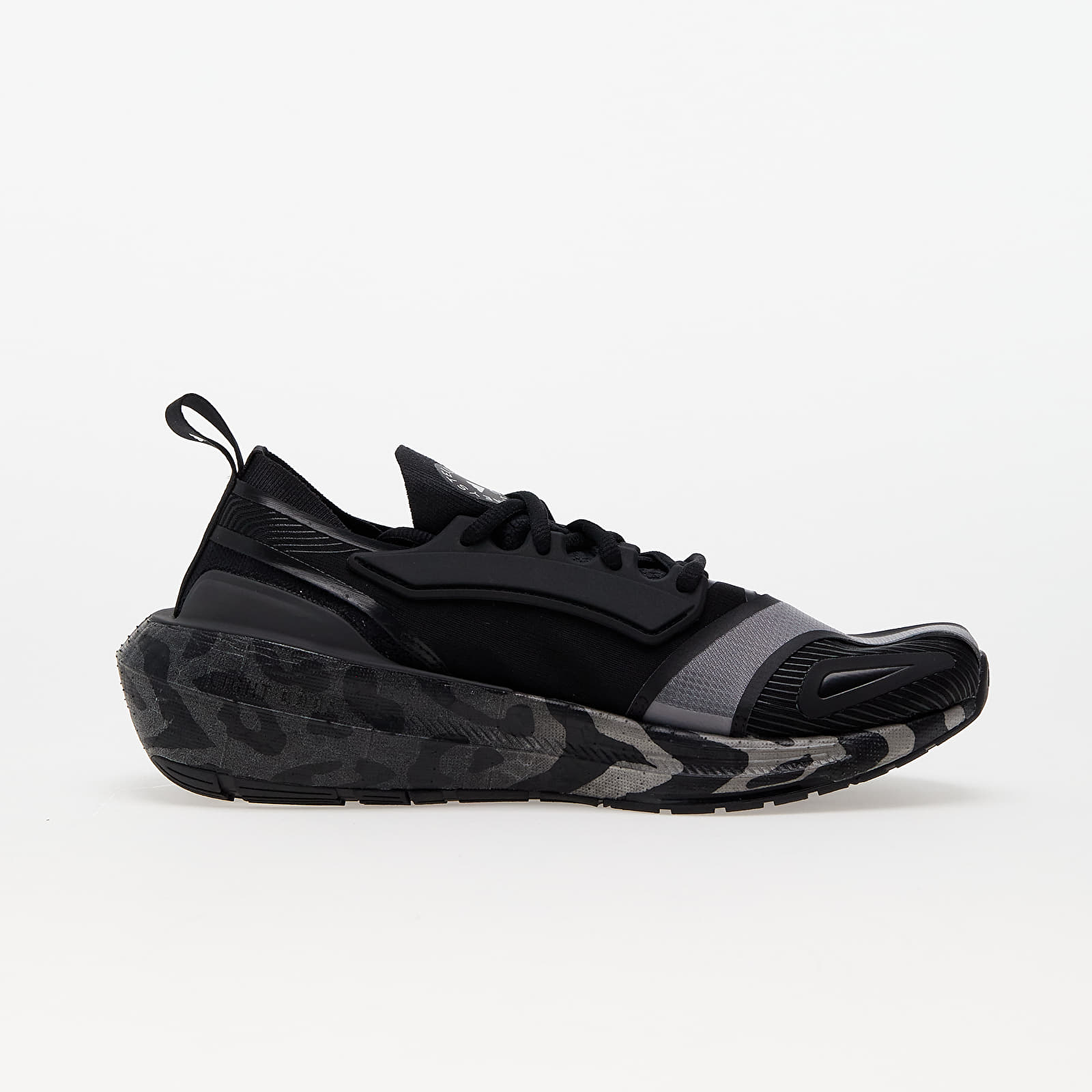 Women's shoes adidas x Stella McCartney UltraBOOST 23 Core Black/ Core Black/ Ftw White
