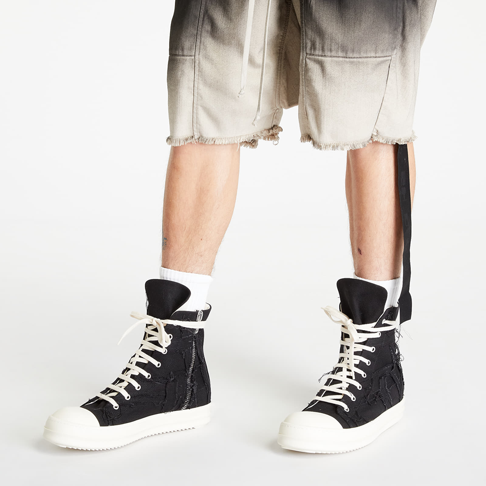 DRKSHDW by Rick Owens Creatch Cargo Pods in Dust | REVOLVE