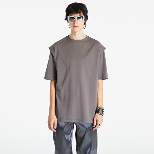 HELIOT EMIL ブラックoutline logo Tシャツ HELIOT EMIL Outline Logo Tシャツ | ブラック | FARFETCH JP