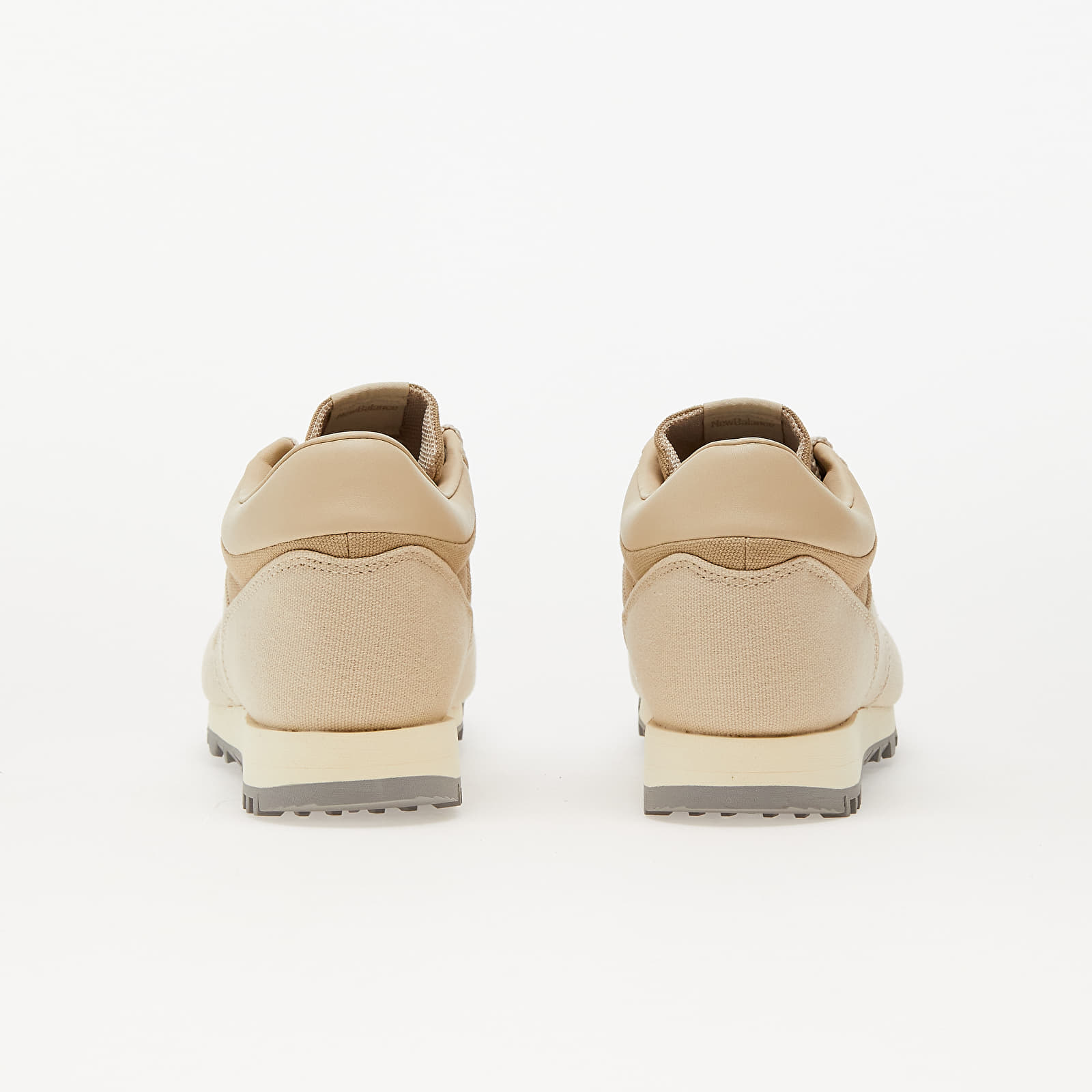 Men's shoes New Balance Rainier Sand