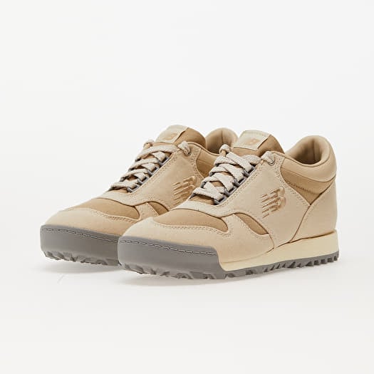New Balance Rainier