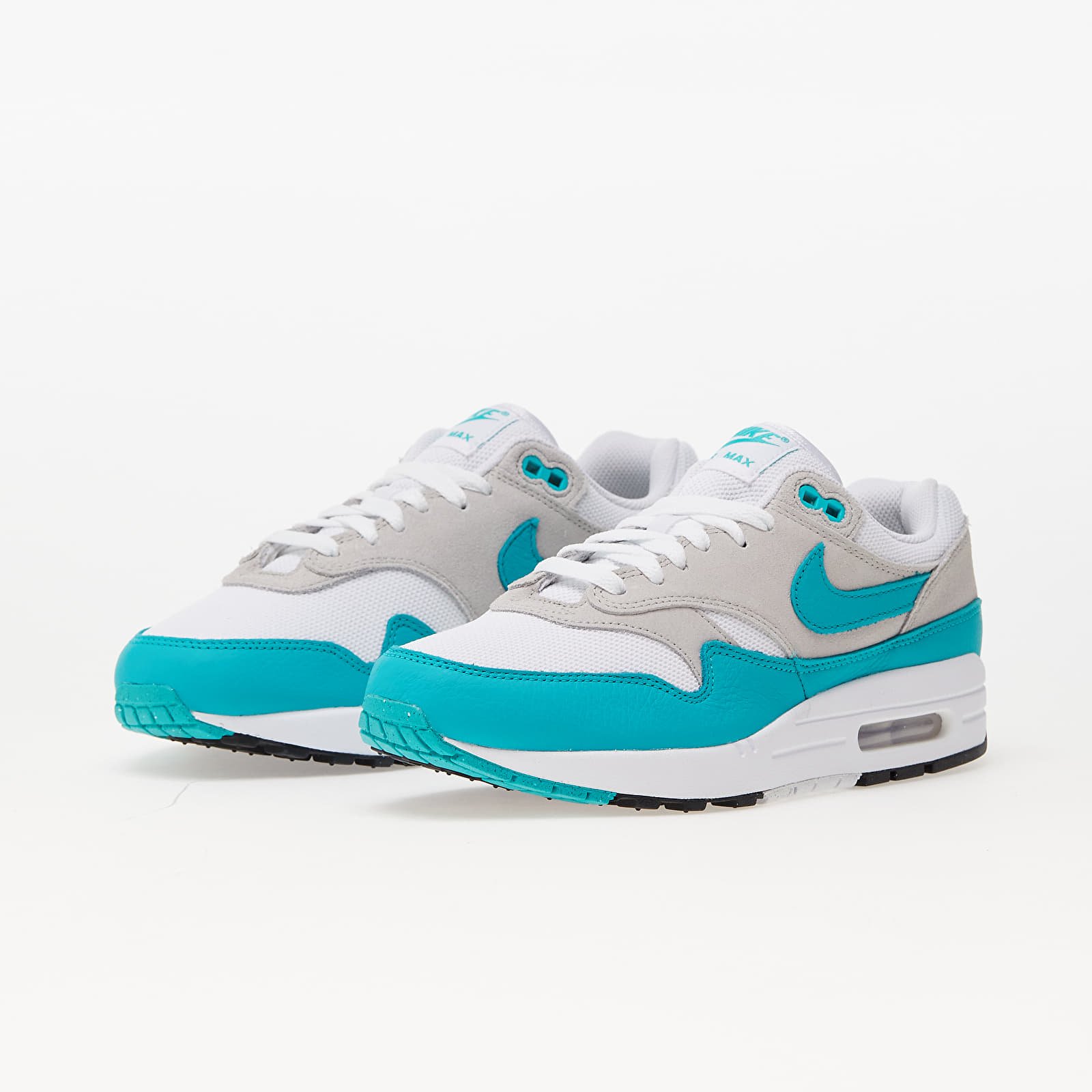 Clear air max shoes store