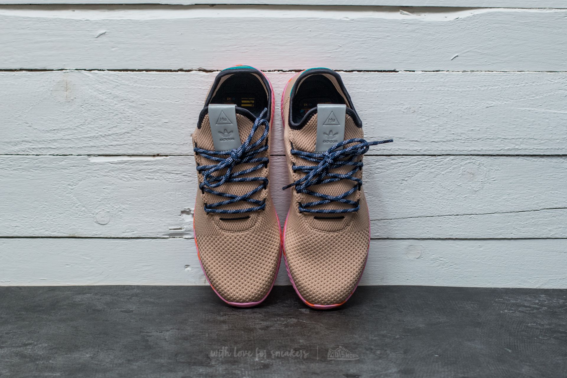 Adidas pharrell tennis hu tan discount