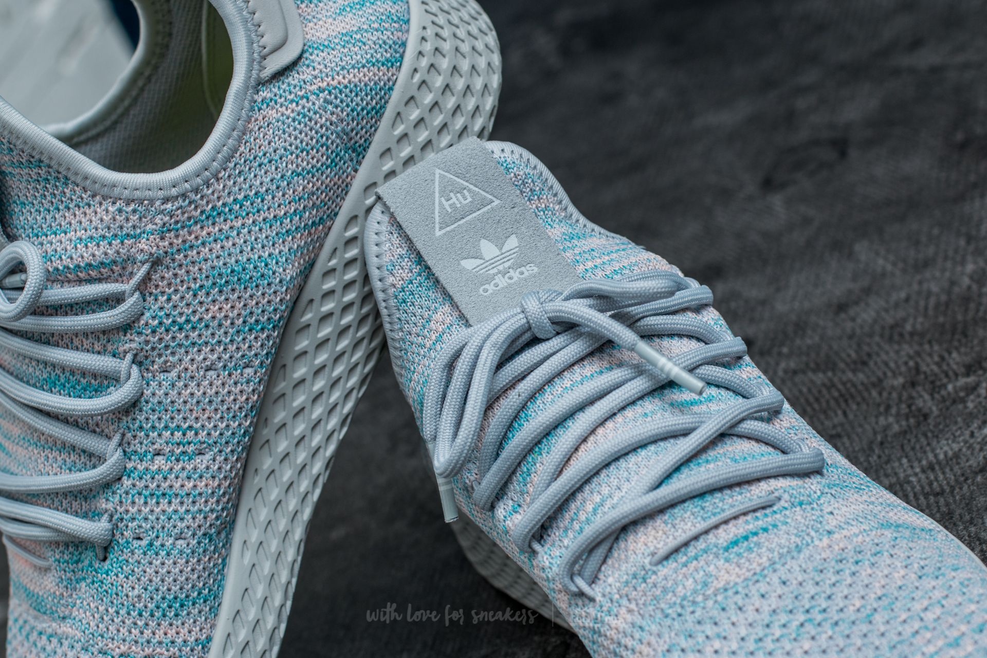 Light blue pharrell williams adidas deals