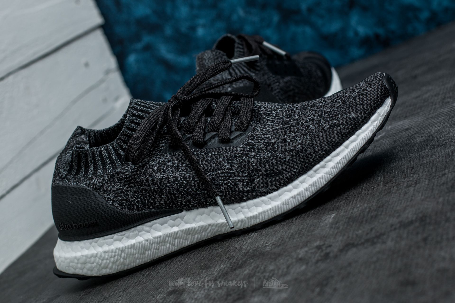 Adidas ultra boost 4. grey three top