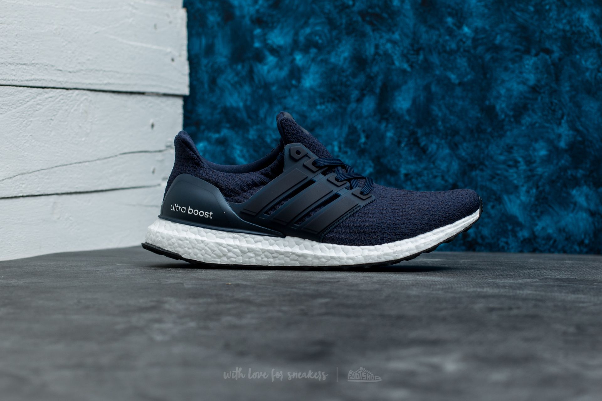Ultra boost discount collegiate navy
