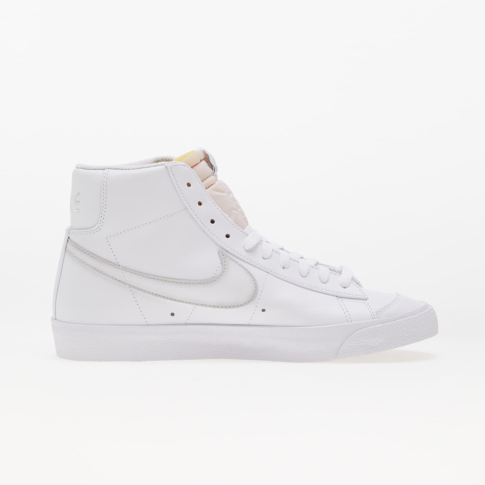 Men's shoes Nike Blazer Mid '77 Vntg Nas White/ Photon Dust-White