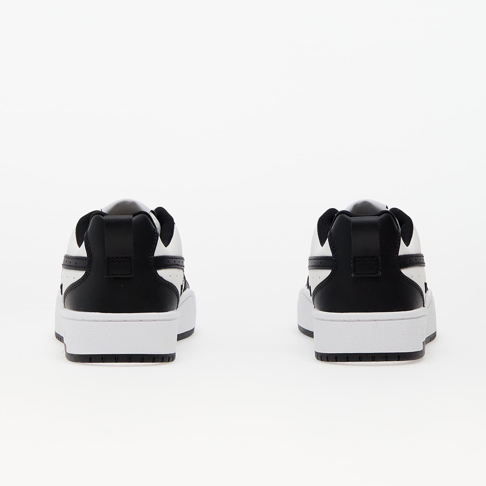 Férfi cipők Diesel S-Ukiyo V2 Low Sneakers Black/ White