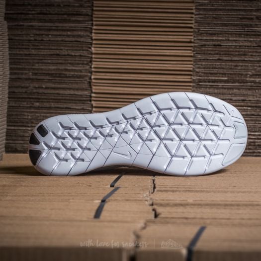 Nike flyknit sale 2017 white