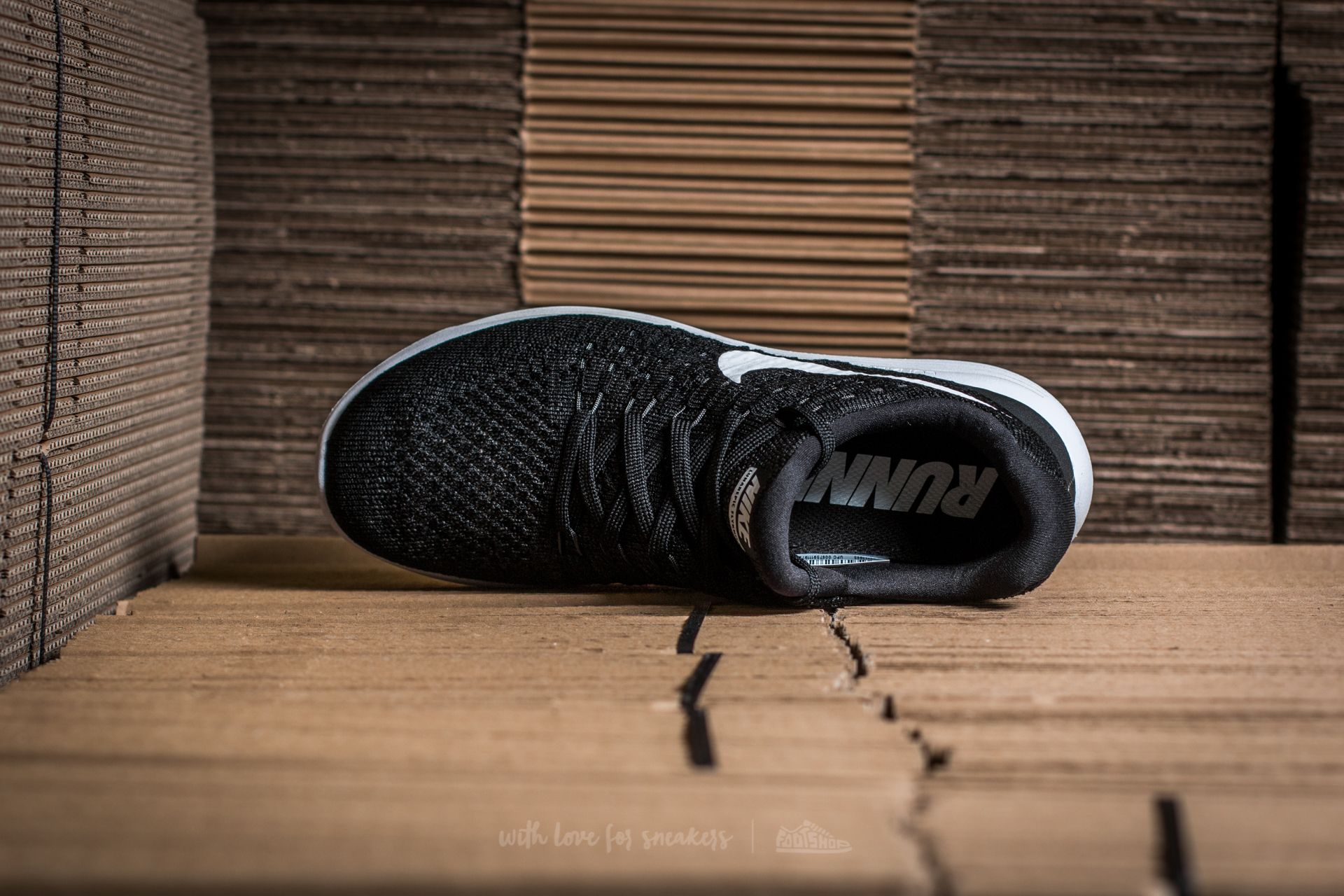Women's shoes NIke W Lunarepic Low Flyknit 2 Black/ White-Anthracite