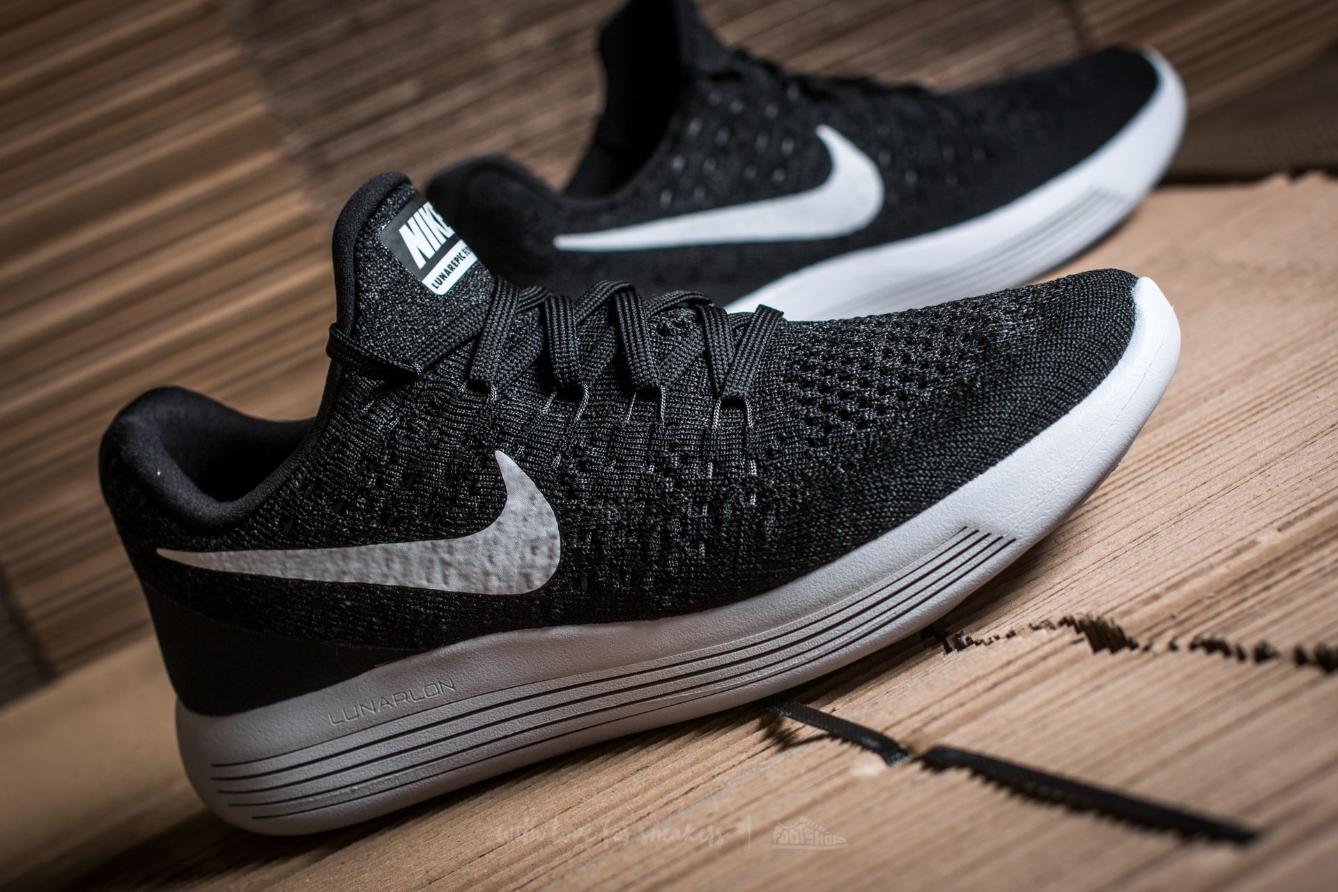Women's shoes NIke W Lunarepic Low Flyknit 2 Black/ White-Anthracite