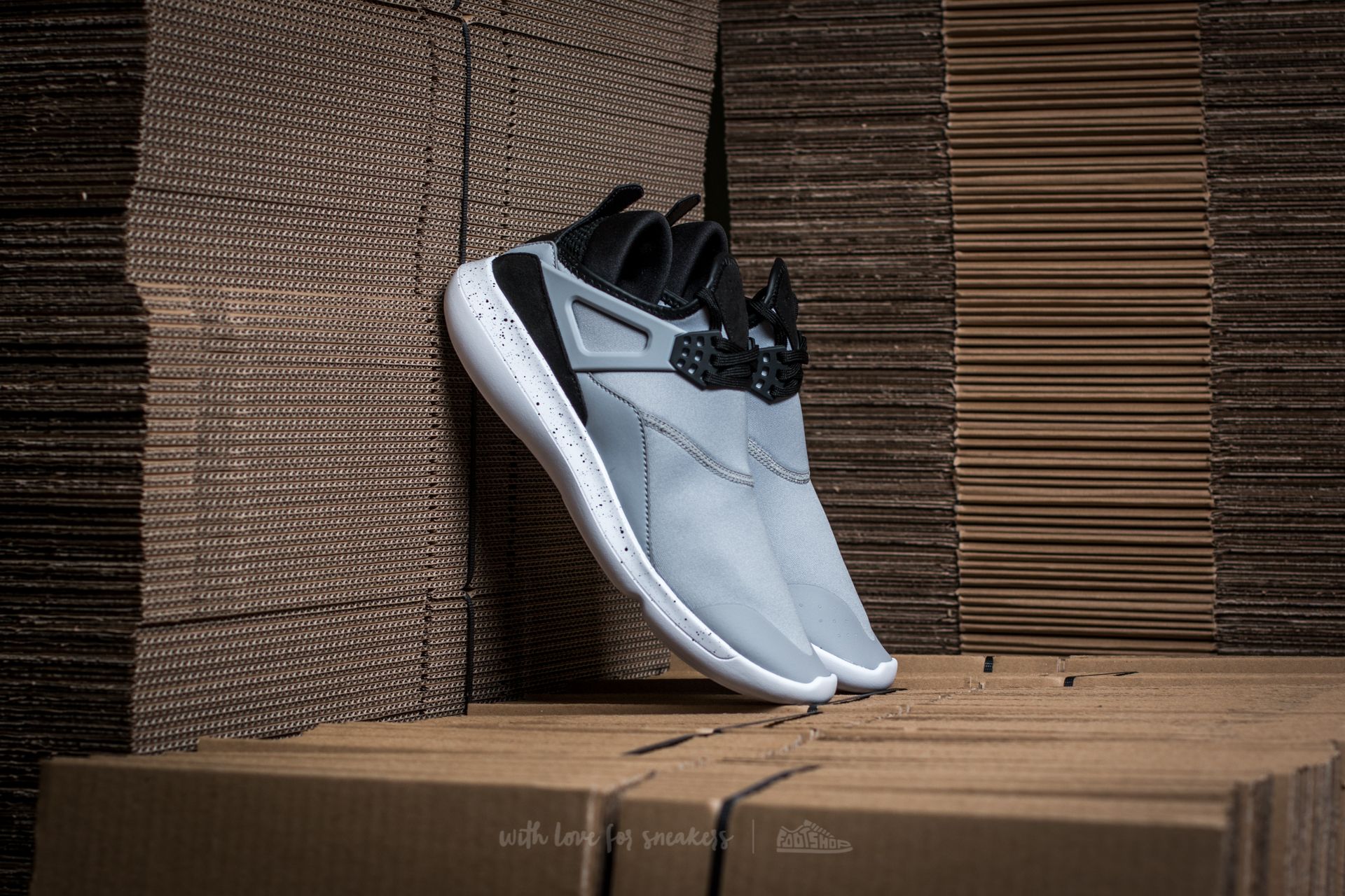 Încălțăminte și sneakerși pentru bărbați Jordan Fly ´89 Wolf Grey/ White-Black
