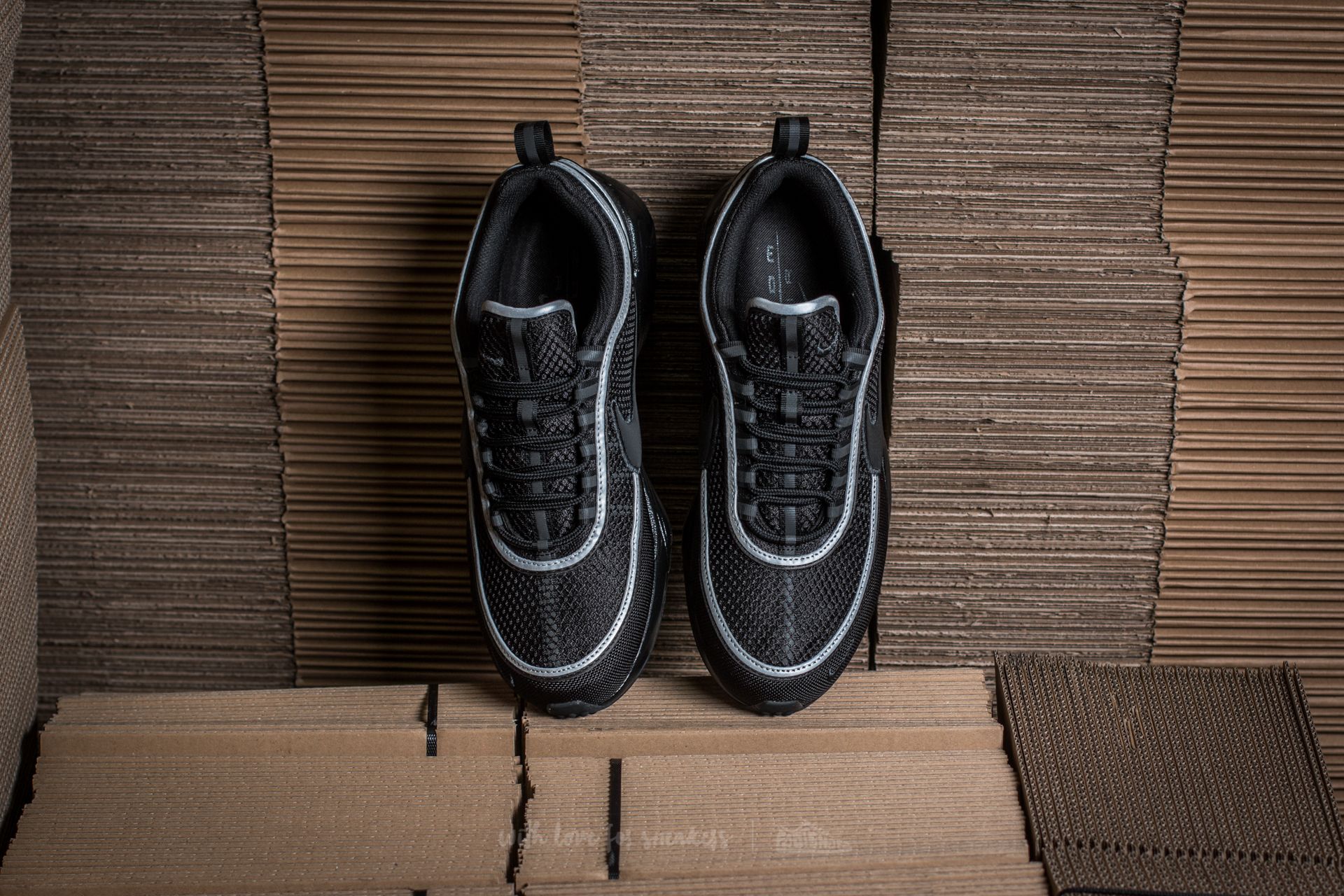 Men s shoes Nike Air Zoom Spiridon 16 Black Black Anthracite Footshop
