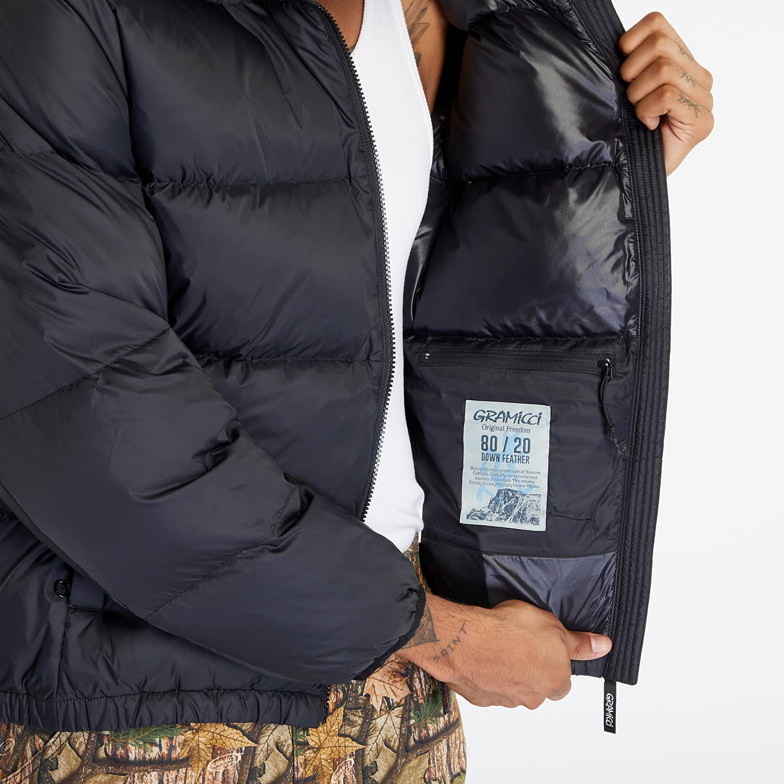 Jackets Gramicci Down Puffer Jacket UNISEX Black