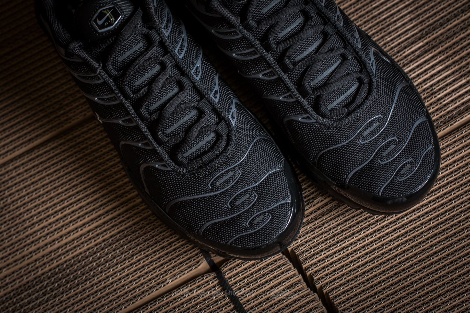 Nike air max cheap plus black pure platinum