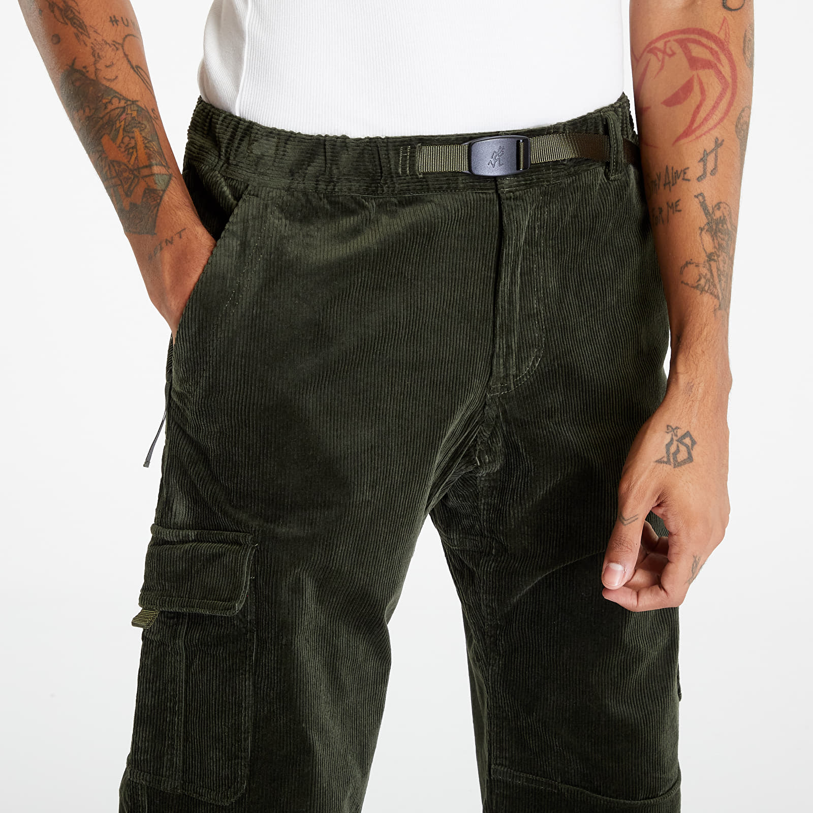 Dale Relaxed Fit Corduroy Cargo Pant | Olive