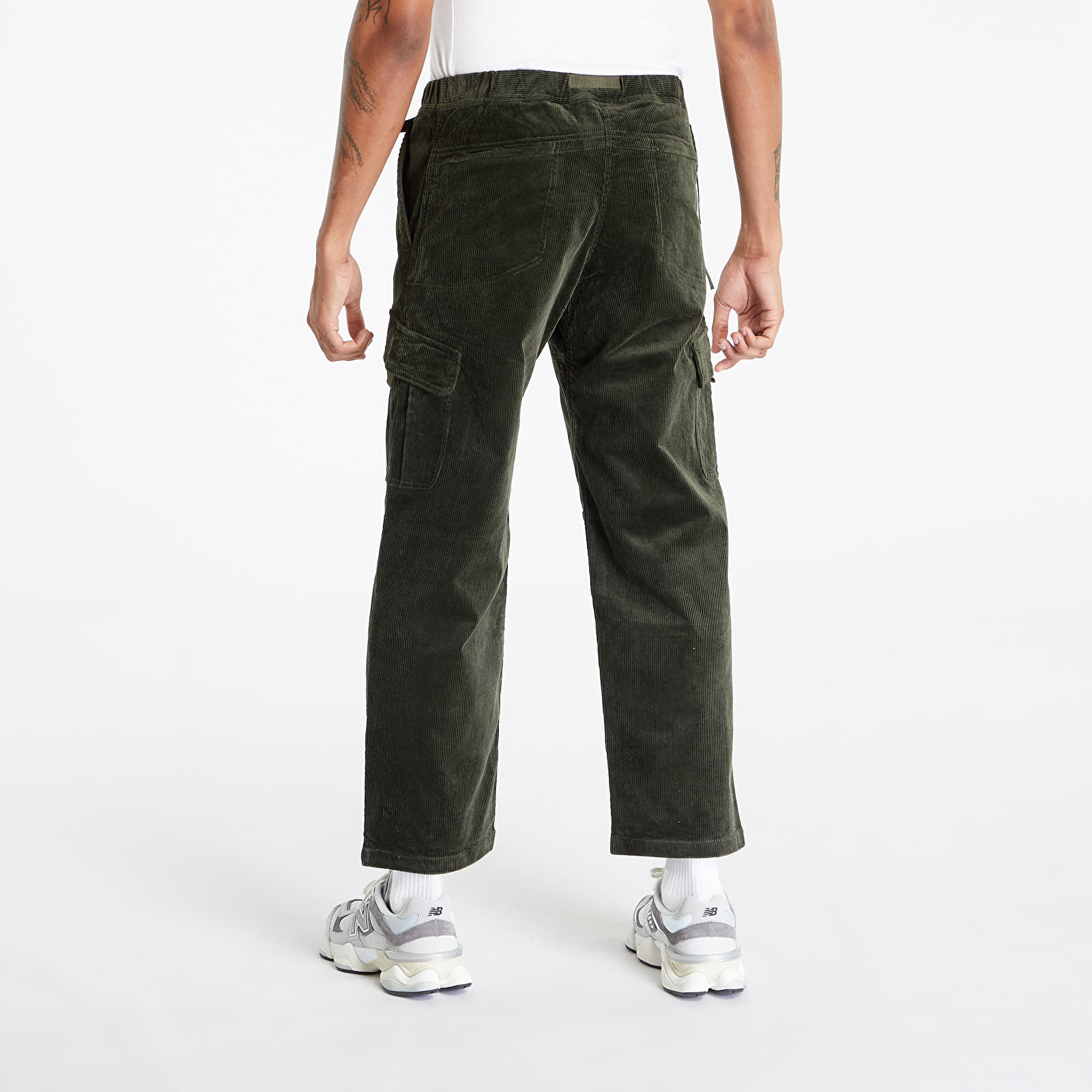 Pantalons Gramicci Corduroy Loose Cargo Pant UNISEX Dark Green Footshop