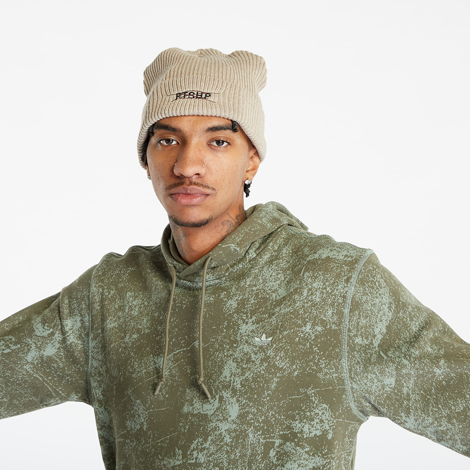 Adidas originals street on sale graphic pullover hoodie