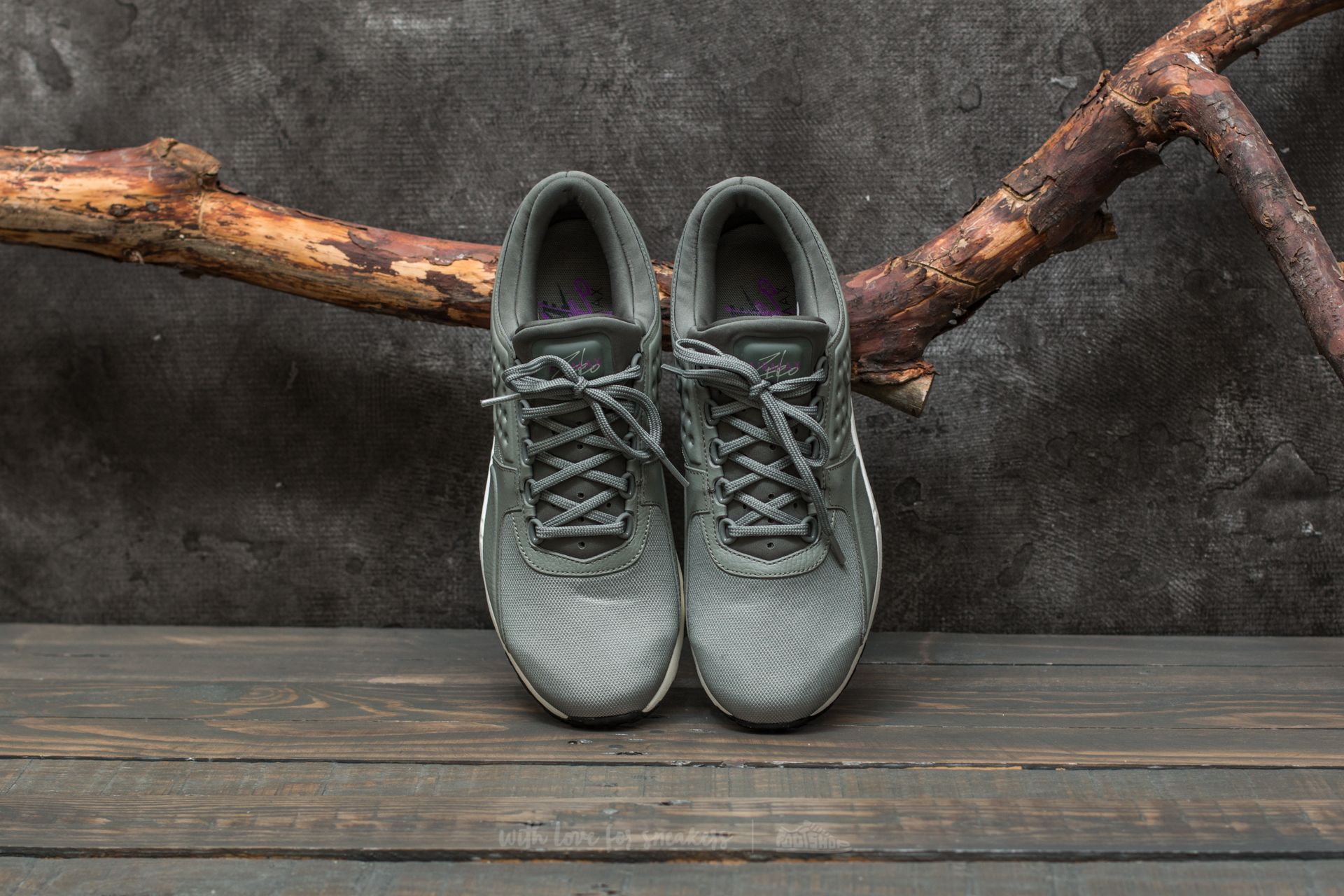 Vīriešu apavi Nike Air Max Zero Premium River Rock/ Dark Stucco-Sail