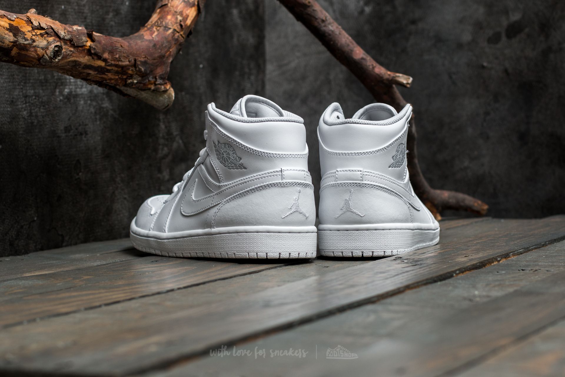 Men s shoes Air Jordan 1 Mid White Pure Platinum White Footshop