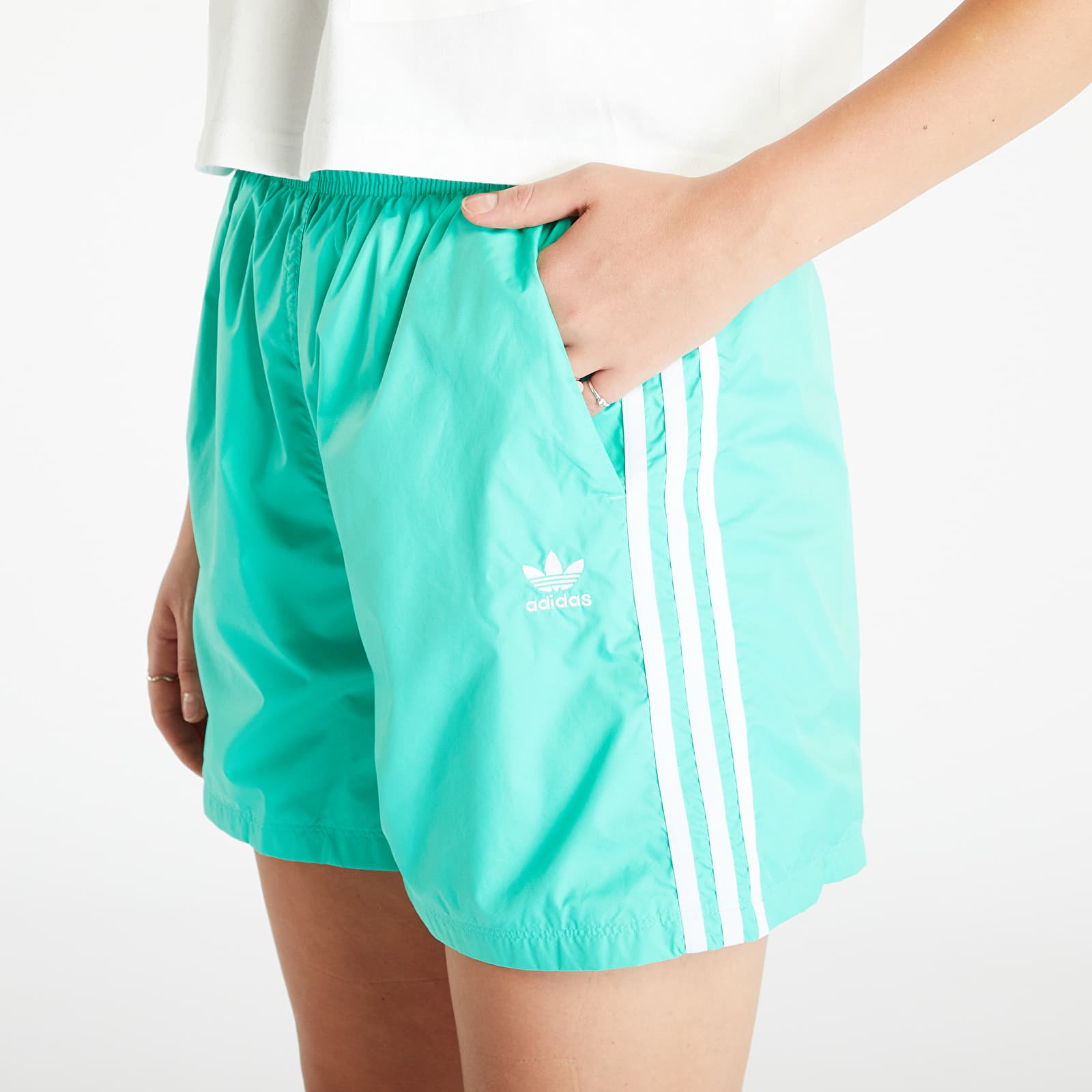 Kraťasy adidas Adicolor Classics Ripstop Shorts Green